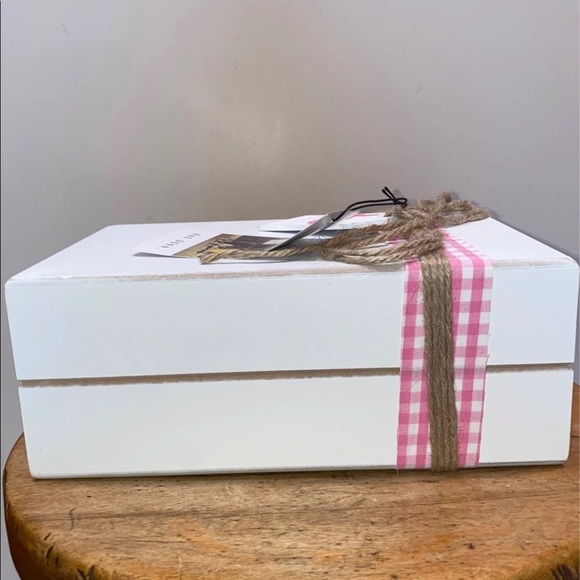 Easter 2 PC Decor Set - Picture 9 of 13